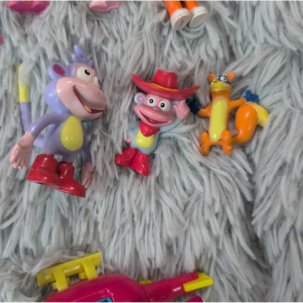 Vintage Dora the Explorer And Diego Lot of 23 Figures Toys Go Diego Go Play